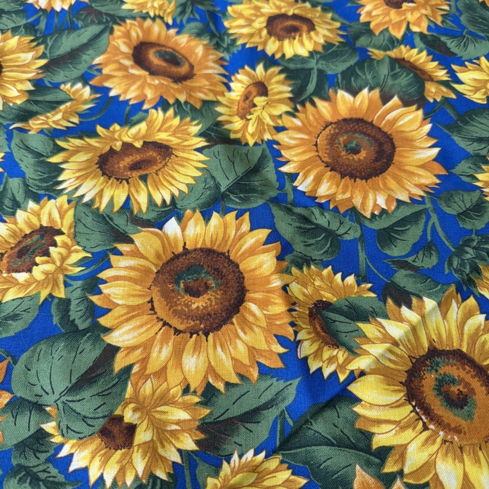 Vtg Sunflower Cranston VIP Fabric By Joan Messmore 5.5 Yards On Blue 44" Wide